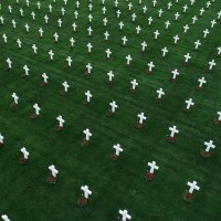 Cimetière_américain_Colleville_sur_mer_1er_déc_2018._photo_François_Monier_Septième_Ciel_Images_modifié-1_1.jpg